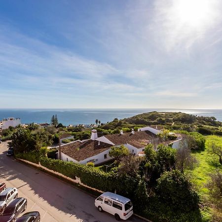 Lovely 2 Bedroom Apartment Including Pool, Stunning Ocean Views & Beach Closeby Praia Da Luz ภายนอก รูปภาพ